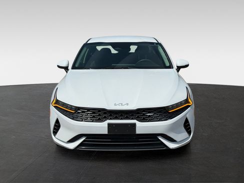 Used 2023 Kia K5 LXS FWD image 2