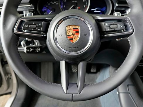 New 2026 Porsche Macan image 20