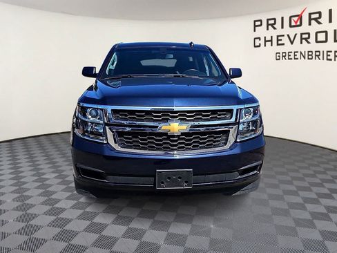 Used 2019 Chevrolet Suburban LS RWD image 3