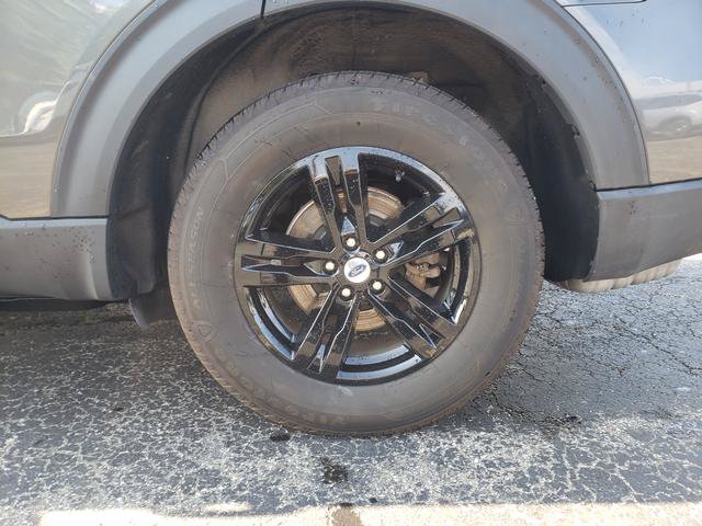 Used 2020 Ford Explorer XLT w/ Comfort Package AWD/4WD image 11
