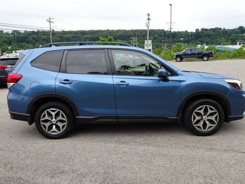 Used 2020 Subaru Forester Premium AWD/4WD image 5