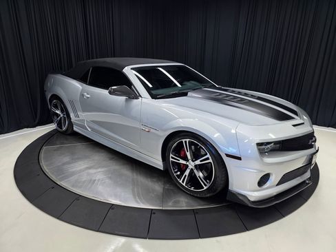 Used 2011 Chevrolet Camaro SS w/ RS Package RWD image 16