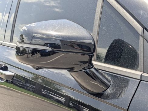Used 2024 Kia Carnival SX FWD image 13