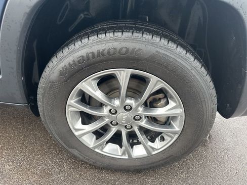 Used 2021 Jeep Cherokee Latitude Lux image 34