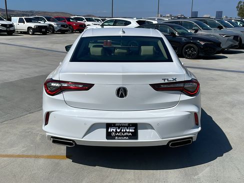 New 2025 Acura TLX w/ Technology Package image 4