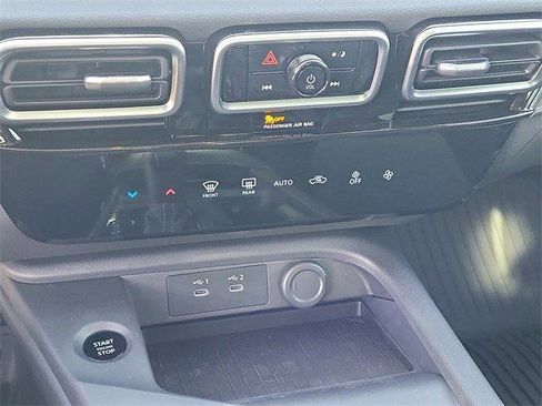 New 2026 Nissan Sentra SV w/ Floor Mat Package FWD image 15