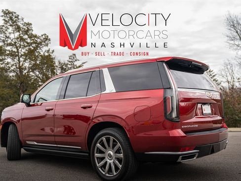Used 2023 Cadillac Escalade Premium Luxury Platinum image 4
