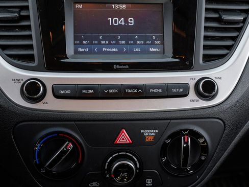 Used 2022 Hyundai Accent SE image 29