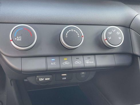 New 2026 Hyundai Elantra SE image 33