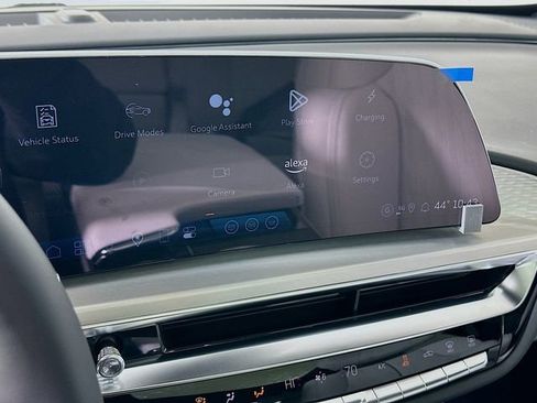 New 2025 Cadillac Lyriq Luxury image 8