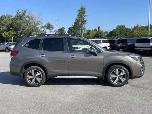 Used 2019 Subaru Forester Touring AWD/4WD image 32