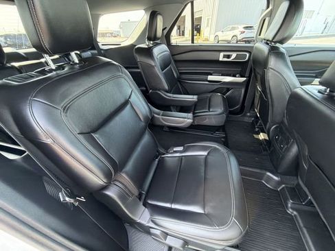 Used 2023 Ford Explorer XLT w/ Equipment Group 202A image 29