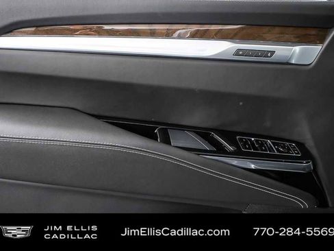 Used 2026 Cadillac Escalade ESV Platinum Sport w/ LPO, ONYX Package AWD/4WD image 6