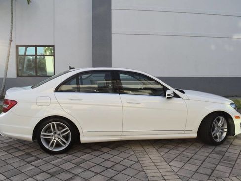 Used 2014 Mercedes-Benz C 300 4MATIC Sedan image 7