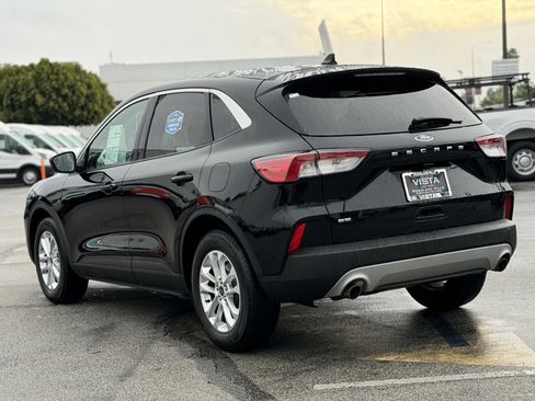 Certified 2022 Ford Escape SE image 5