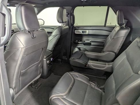 Used 2022 Ford Explorer ST AWD/4WD image 16