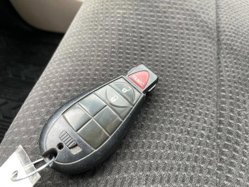 Used 2013 Dodge Grand Caravan American Value Package FWD image 45