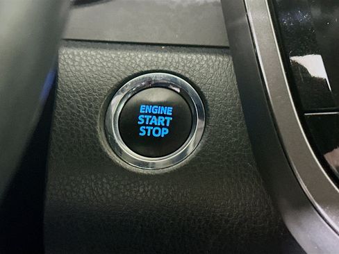 Used 2024 Toyota Camry SE w/ Convenience Package image 20