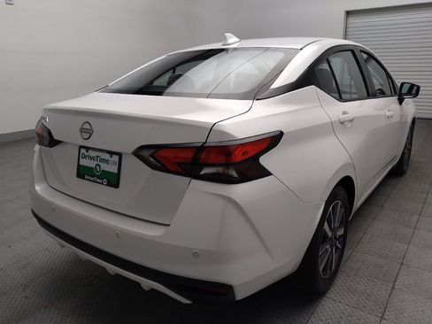 Used 2025 Nissan Versa SV FWD image 9