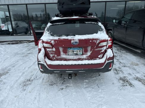 Used 2018 Subaru Outback 2.5i Premium image 5