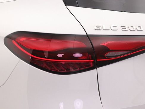 Certified 2026 Mercedes-Benz GLC 300 image 21