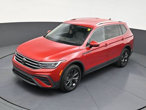 Used 2023 Volkswagen Tiguan SE image 13