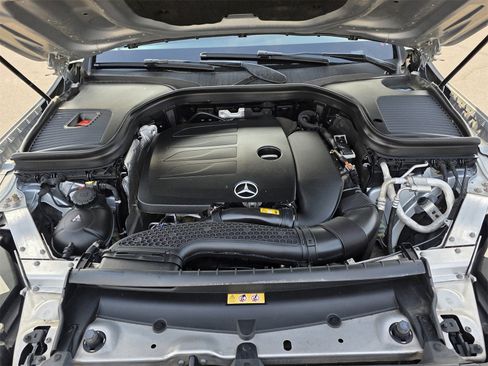 Used 2021 Mercedes-Benz GLC 300 image 29