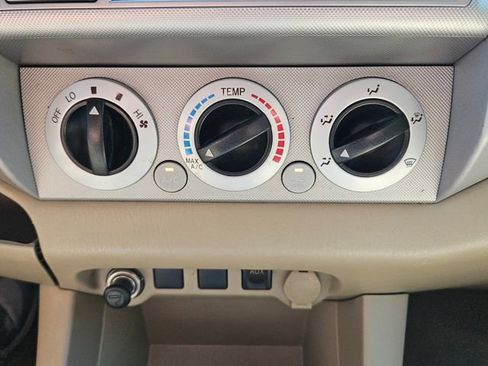 Used 2009 Toyota Tacoma PreRunner RWD image 19