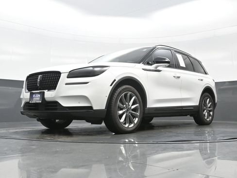 Used 2022 Lincoln Corsair AWD w/ Premium Package image 28