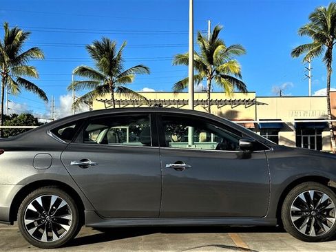 Used 2019 Nissan Sentra SR FWD image 8