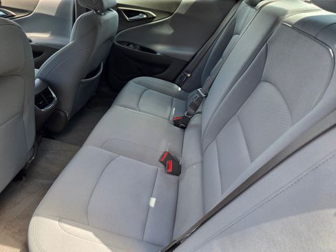 Certified 2025 Chevrolet Malibu LT FWD image 17