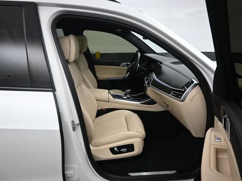 Used 2022 BMW X7 xDrive40i w/ Executive Package AWD/4WD image 59