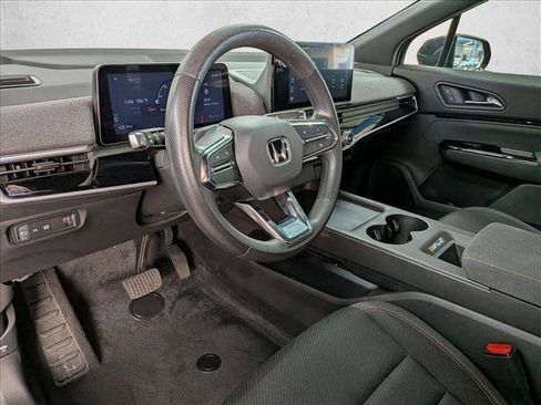 Used 2024 Honda Prologue EX image 12
