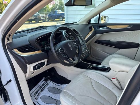 Used 2015 Lincoln MKC AWD w/ Equipment Group 101A Select image 5