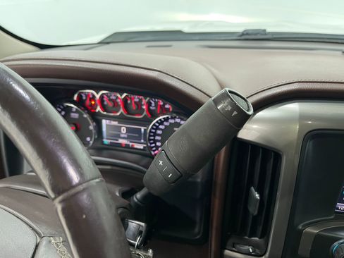 Used 2016 Chevrolet Silverado 1500 High Country image 28