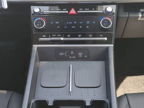 Used 2025 Hyundai Santa Fe SEL AWD/4WD image 18