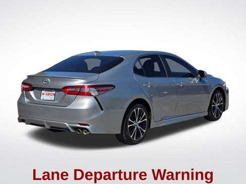 Used 2019 Toyota Camry SE FWD image 17