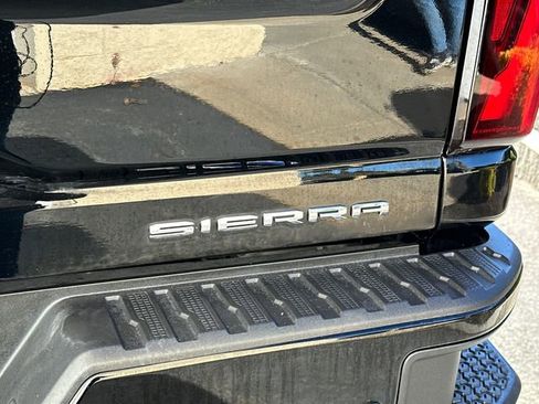 Used 2024 GMC Sierra 2500 Denali w/ Denali Reserve Package image 13