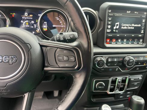 Used 2023 Jeep Wrangler Unlimited w/ Cold Weather Group AWD/4WD image 14