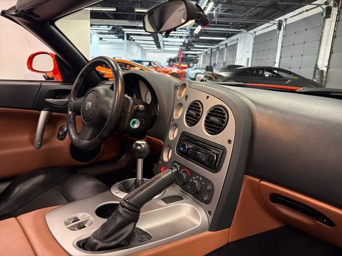 Used 2008 Dodge Viper SRT-10 RWD image 28