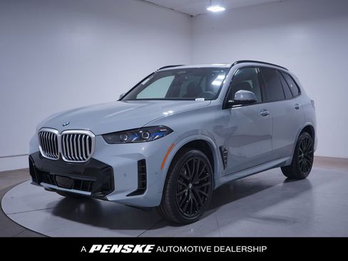 Used 2026 BMW X5 sDrive40i w/ M Sport Package RWD image 1