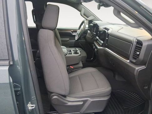 Used 2025 Chevrolet Silverado 1500 LT image 15