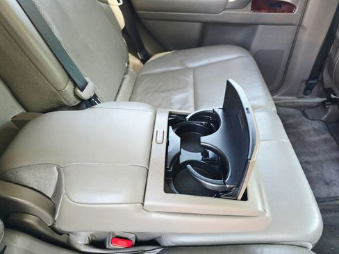Used 2011 Lexus GX 460 Premium AWD/4WD image 36