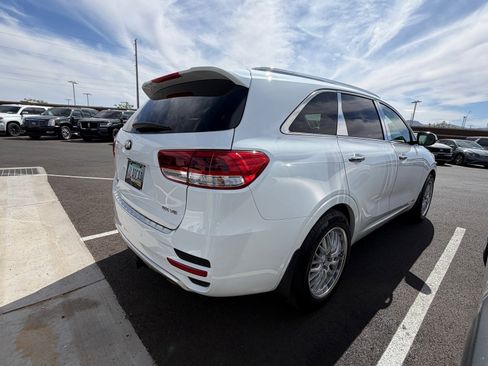 Used 2017 Kia Sorento SX AWD/4WD image 3