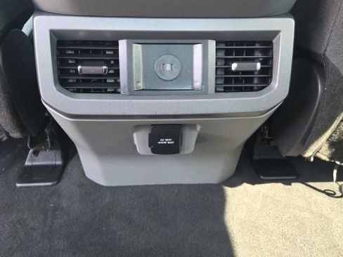 Used 2025 Ford F250 XLT w/ FX4 Off-Road Package AWD/4WD image 27