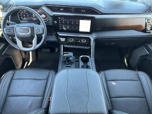Used 2024 GMC Sierra 1500 Denali w/ Technology Package image 8