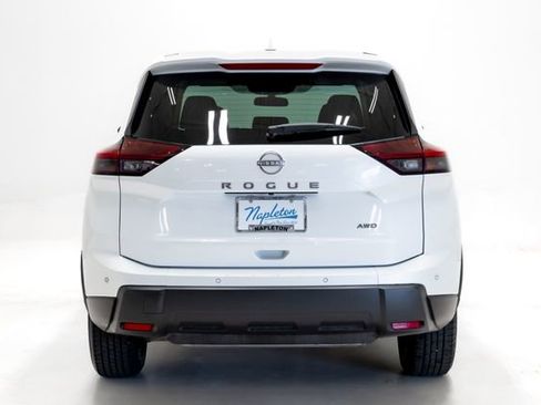 Used 2025 Nissan Rogue SV image 33