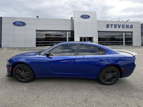 Used 2019 Dodge Charger SXT w/ Plus Group AWD/4WD image 3