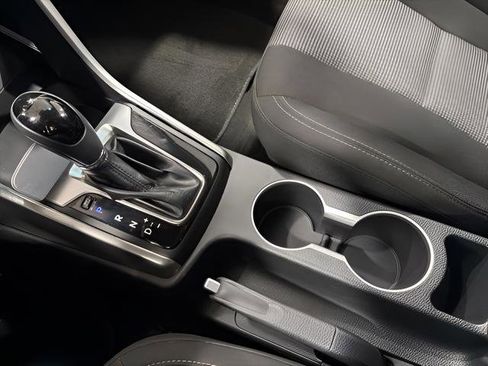Used 2015 Hyundai Elantra GT FWD image 22