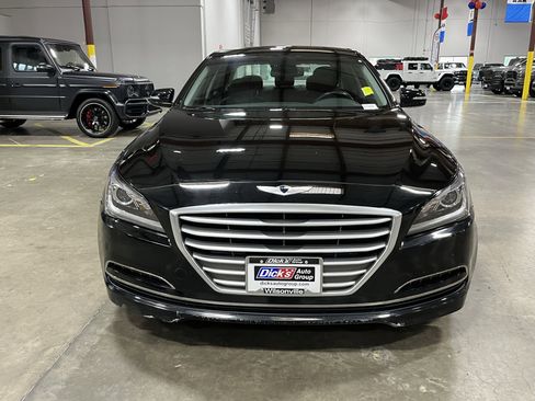 Used 2016 Hyundai Genesis 3.8 RWD image 8